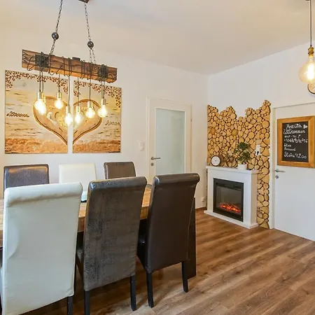 Auszeit Steiraland 6 Mit Ueberdachter Terasse Schoenen Garten Und Kostenlosen Parkplatz 莱奥本