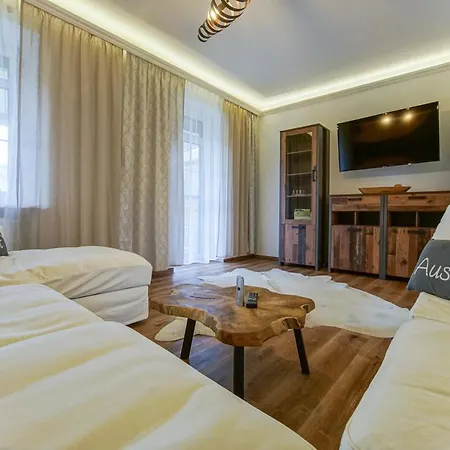 Auszeit Steiraland 6 Mit Ueberdachter Terasse Schoenen Garten Und Kostenlosen Parkplatz * Leoben (Styria)