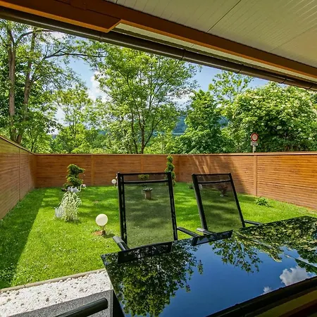 Appartamento Auszeit Steiraland 6 Mit Ueberdachter Terasse Schoenen Garten Und Kostenlosen Parkplatz *