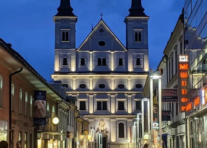 Auszeit Steiraland 6 Mit Ueberdachter Terasse Schoenen Garten Und Kostenlosen Parkplatz